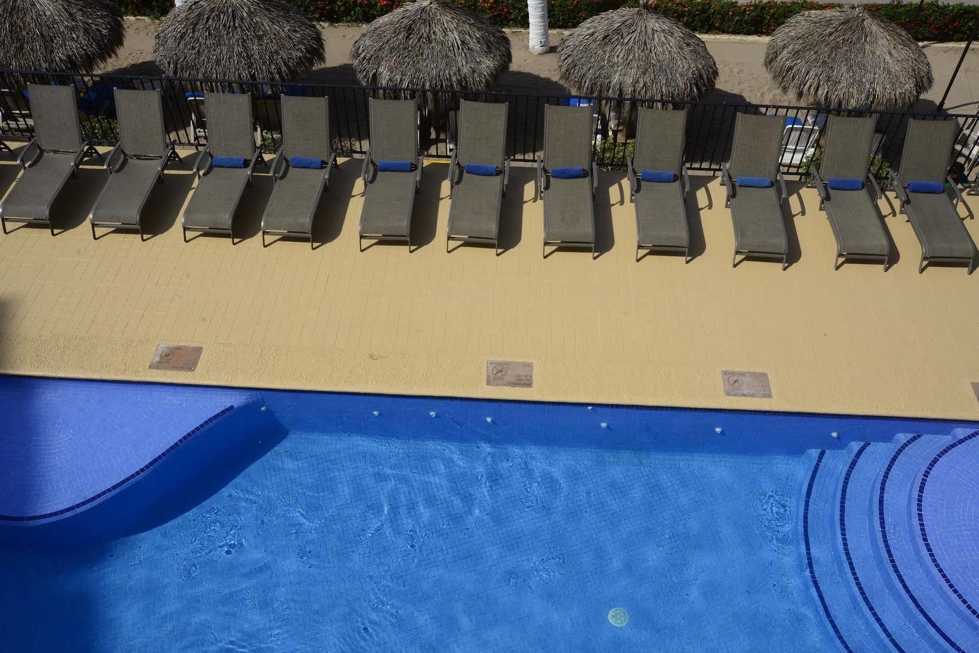 Hotel Delfin Puerto Vallarta Dış mekan fotoğraf